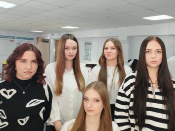 Завершение обучения профессиональной подготовки рабочих по профессии «Визажист»